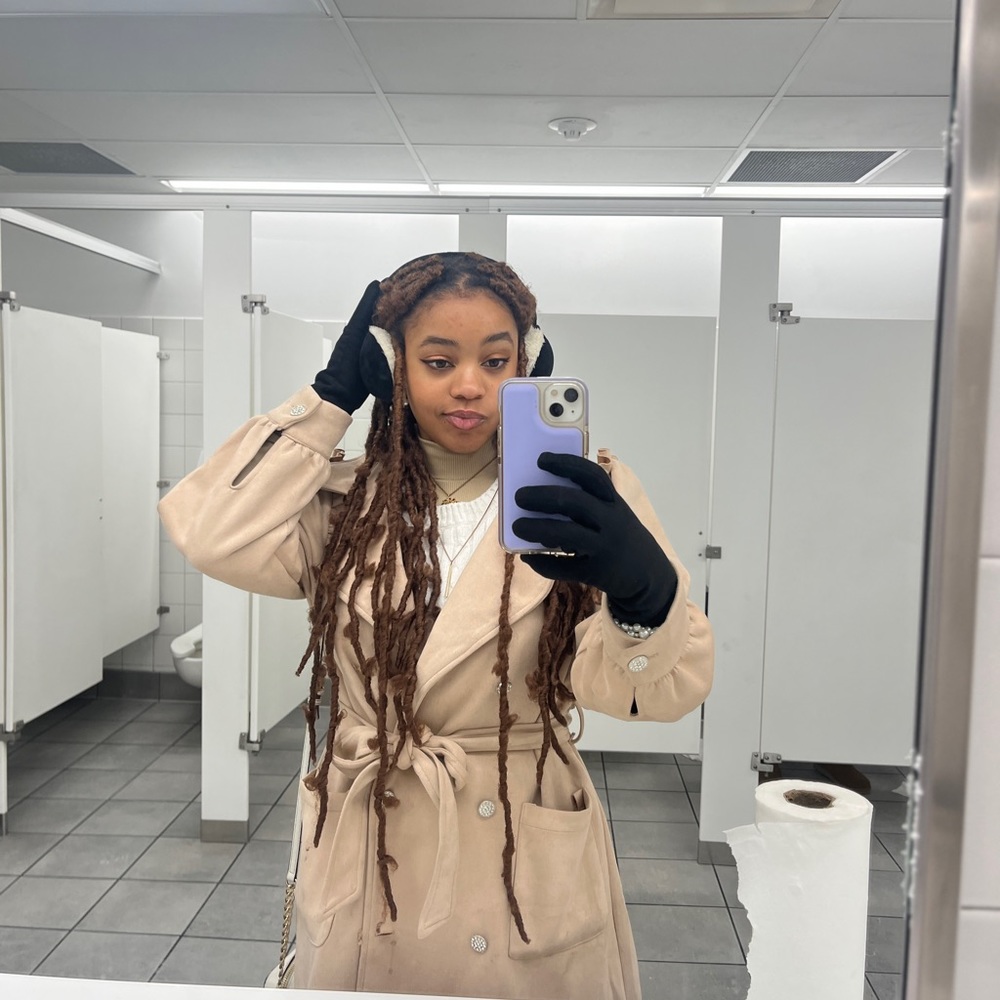 Meet your Posher, Destiny